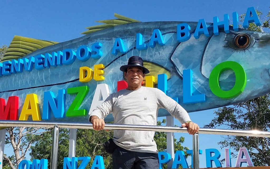 Entrada a la ruta del kayak en el Parque Nacional Manglares de Estero Balsa en Pepillo Salcedo.
