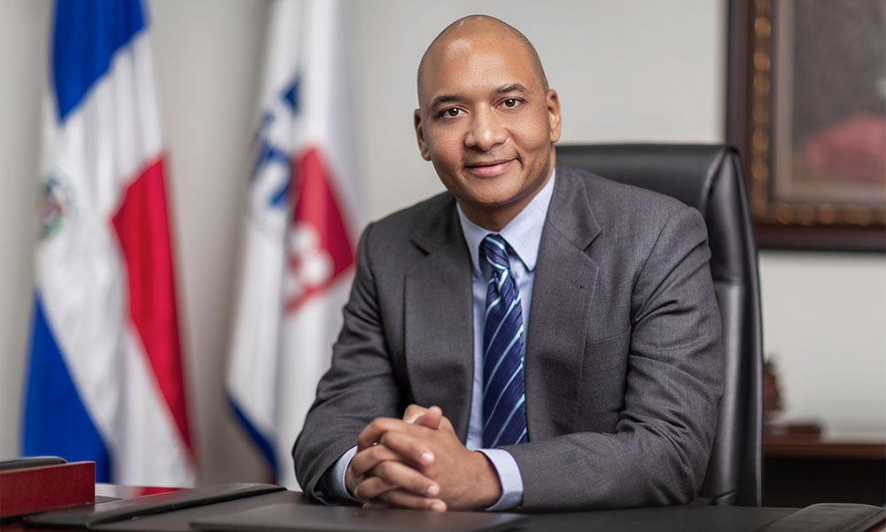 Nelson José Guillén Bello, presidente del Instituto Dominicano de las Telecomunicaciones (Indotel)