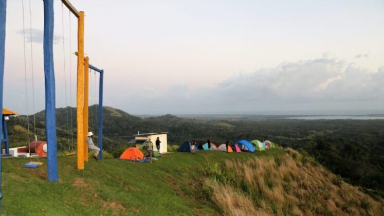 Las opciones para el turismo de aventuras, como esta en Montaña Verde en El Seibo abundan en la región Este de República Dominicana.