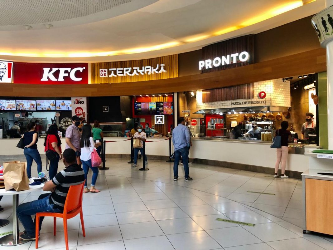 Restaurantes de Ágora Mall recibieron sus primeros comensales en el día de hoy