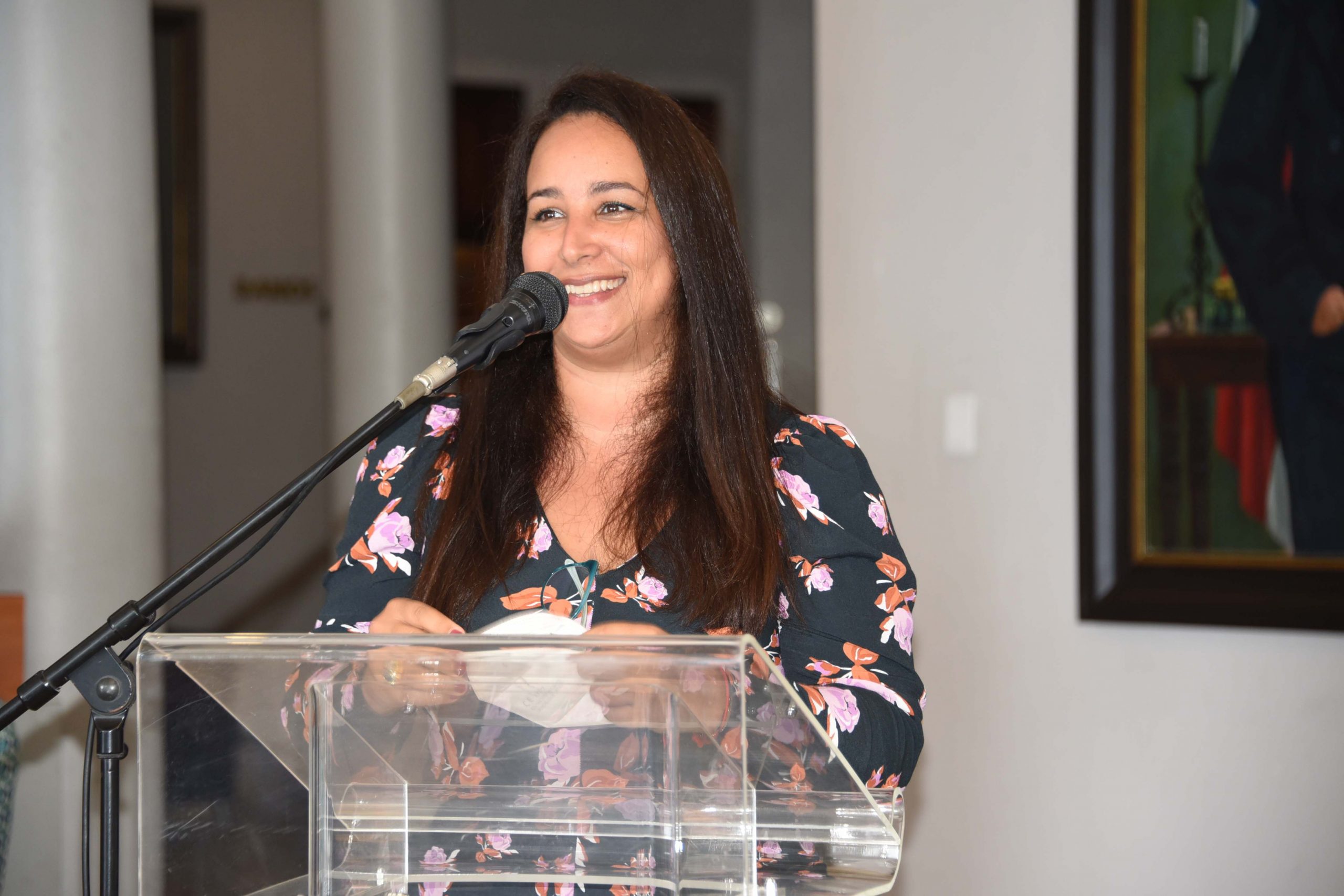 Geraldine de Santis es docente, escritora, traductora e investigadora ítalo-dominicana.