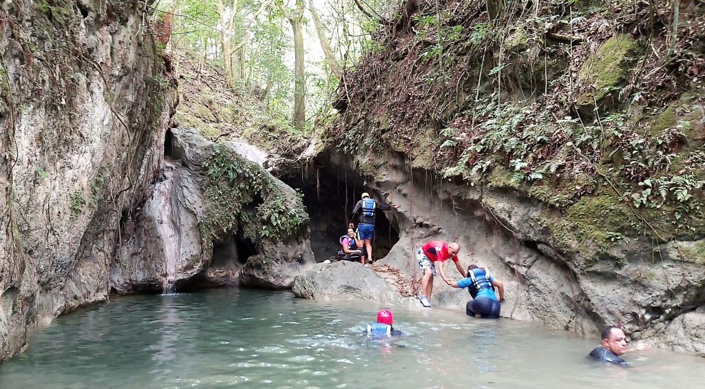 Charco #1 del Sendero de los Tinajones en Jamao al Norte 2