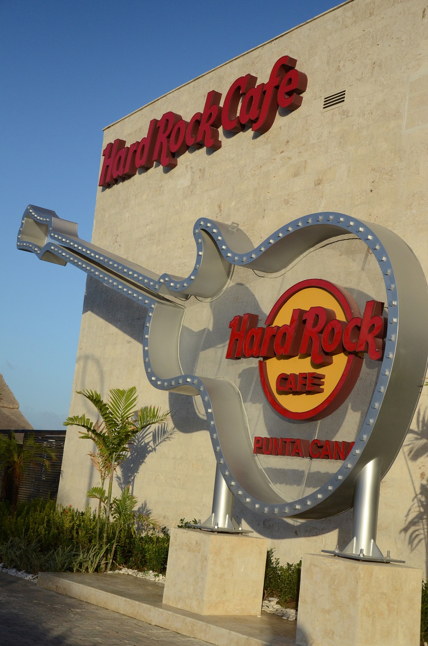 Nueva locación de Hard Rock Cafe Punta Cana ahora se localiza en Downtown Punta Cana.