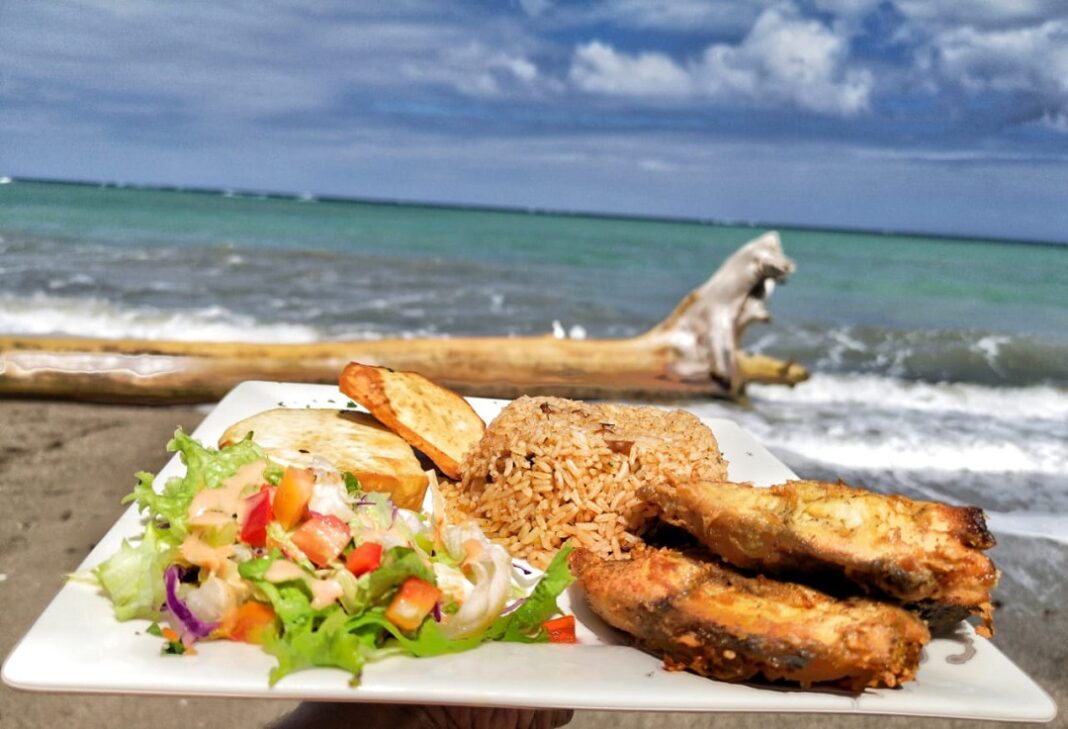 Una escapada a Playa Rogelio y su bulevar del Pescado permite experiencias inolvidables.