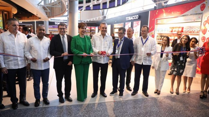 Luis Abinader encabeza la inauguración del nuevo atrio del Aeropuerto Internacional de las Américas