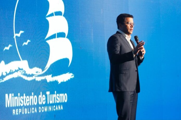 El ministro de Turismo durante el lanzamiento de la Unidad Central de Trámites Turísticos
