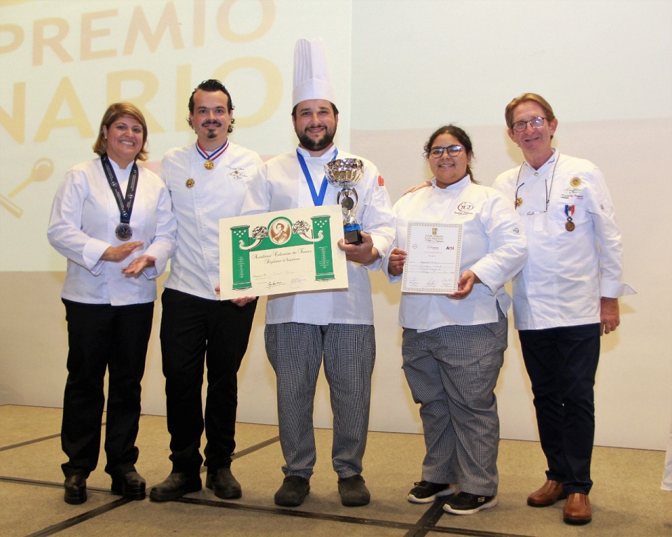 Marcelle Álvarez, Romain Valicon, Manuel Báez, medalla de oro del Gran Premio Culinario y Thierry Dufourd