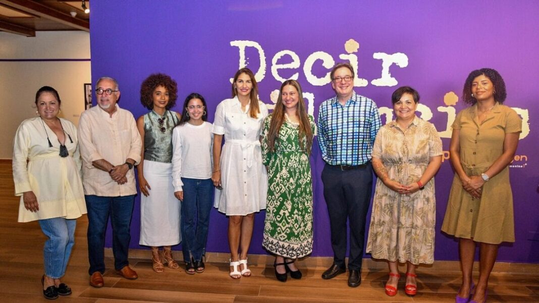 Apertura de la exposición Decir Silencios en el Centro Leon.