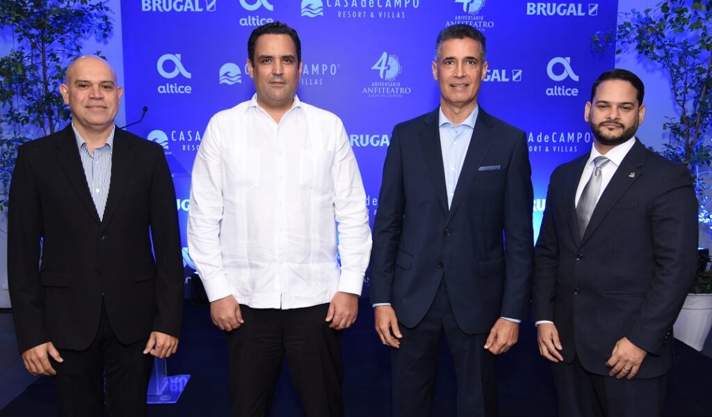 En la foto el maestro Amaury Sánchez, Danilo Ginebra, Andrés Pichardo y José Gabriel Pérez.