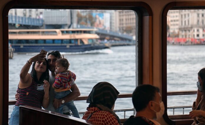 Familias comparte fotos de vacaciones desde un barco