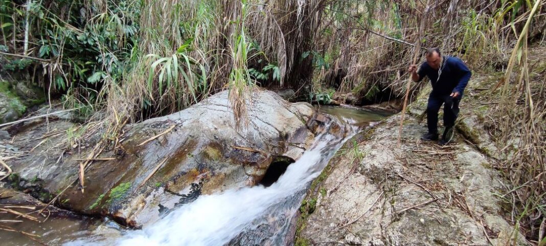 Río Baiguate en la Cordillera Central de República