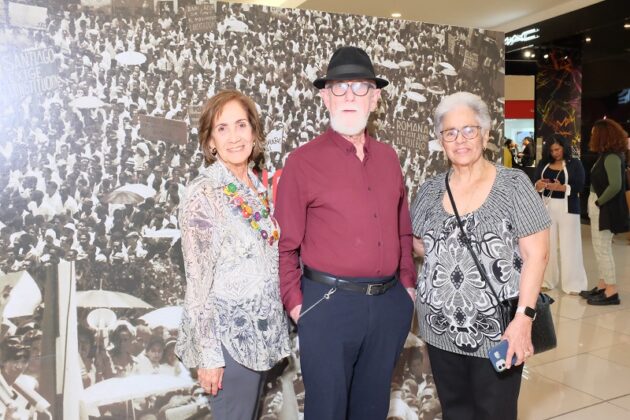 Maritza Pellerano, Iván Guerra y Nora Arvelo de Mecina.