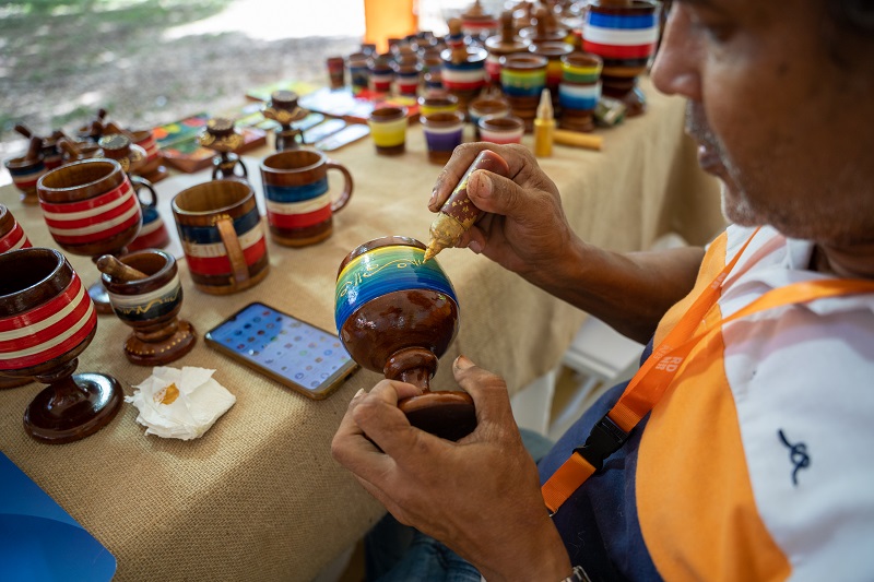 Cientos de personas asitieron a la muestra de artesanía dominicana presentada dentro del Congreso RD Economía Naranja.