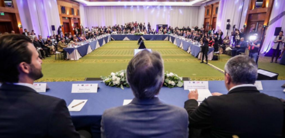 Momento de la 68ª reunión de la Comisión Regional de la OMT para las Américas en Quito, Ecuador.
