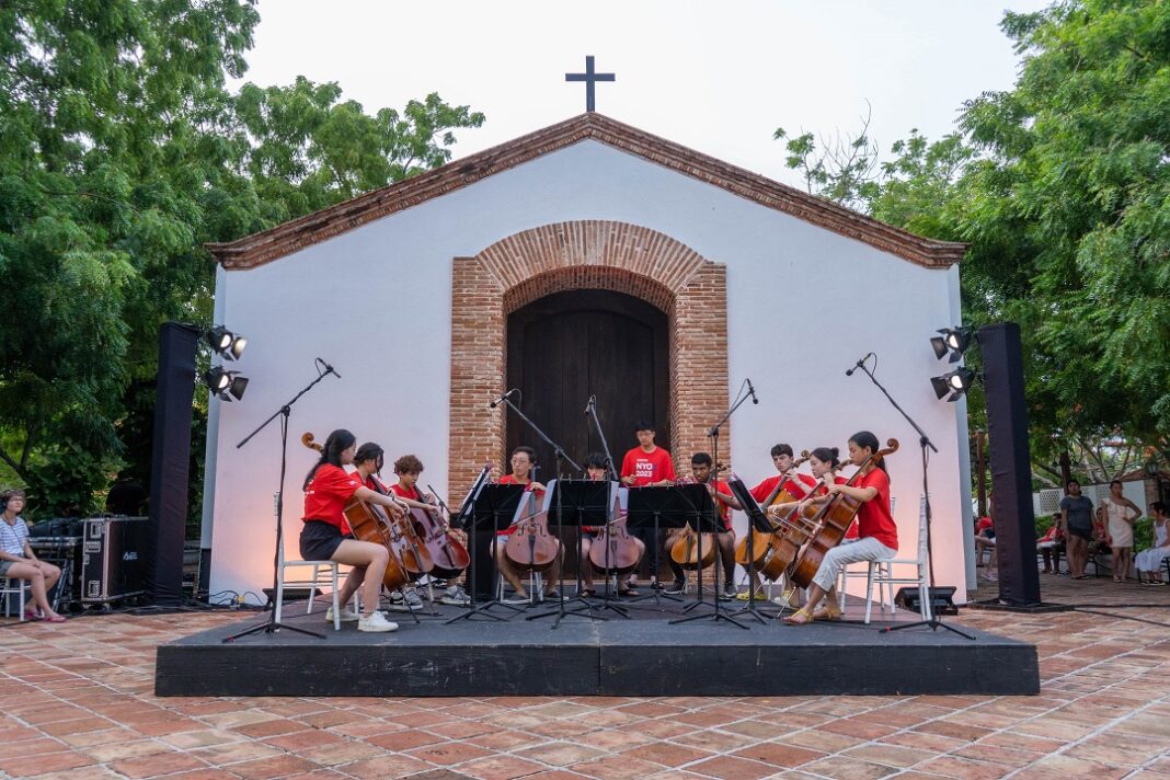 Interpretaron un concierto de cámara gratuito en el Club Hemingway, al cual se invitó a los integrantes de la Orquesta Sinfónica Juvenil de Punta Cana y a los residentes en esa comunidad.