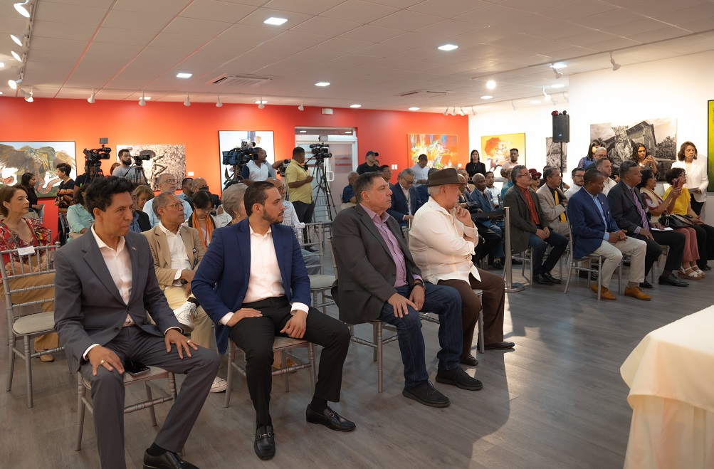 Los Premios Anuales de Literatura se entregaron en Galería Ramón Oviedo y abarcan los renglones de novela, cuento, ensayos, literatura infantil, poesía y teatro