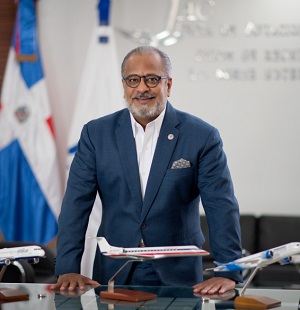 José Ernesto Marte Piantini, presidente de la Junta de Aviación Civil (JAC),