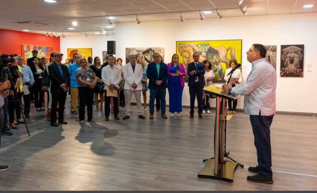 Seres y fantasías en la Galería Ramón Oviedo de Cultura.jpg 2.jpg