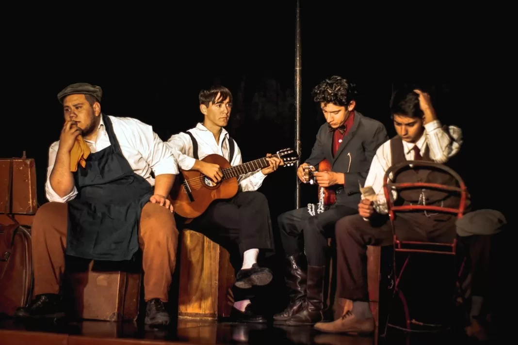 5ncontrato Teatro con su espectáculo Pan casero y Circo criollo en Nova Teatro