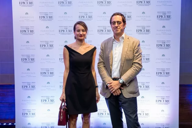 Clara Fernández y Ricardo González