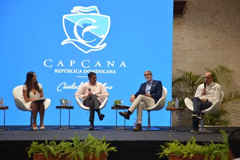 Kawana Polanco, Denis Rosario, Angel Gonzalez y Roberto Garrido en el encuentro de Cap Cana.