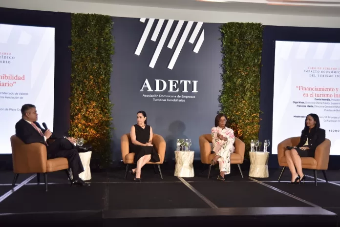 Panel Impacto en el Turismo inmobiliario en la economía Nacional La primera edición del foro “Impacto Económico y Jurídico del Turismo Inmobiliario” se celebró en el JW Marriott Hotel.