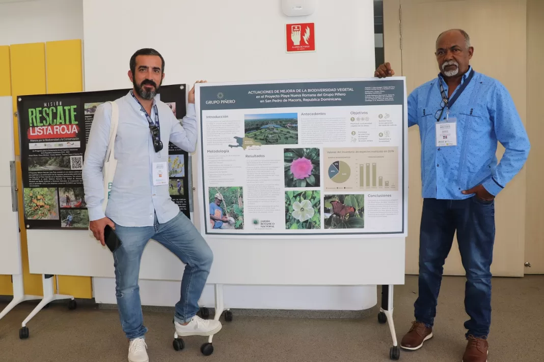 Pablo del Toro y Teodoro Clase García durante el encuentro ambiental en Cartagena de Indias, Colombia.