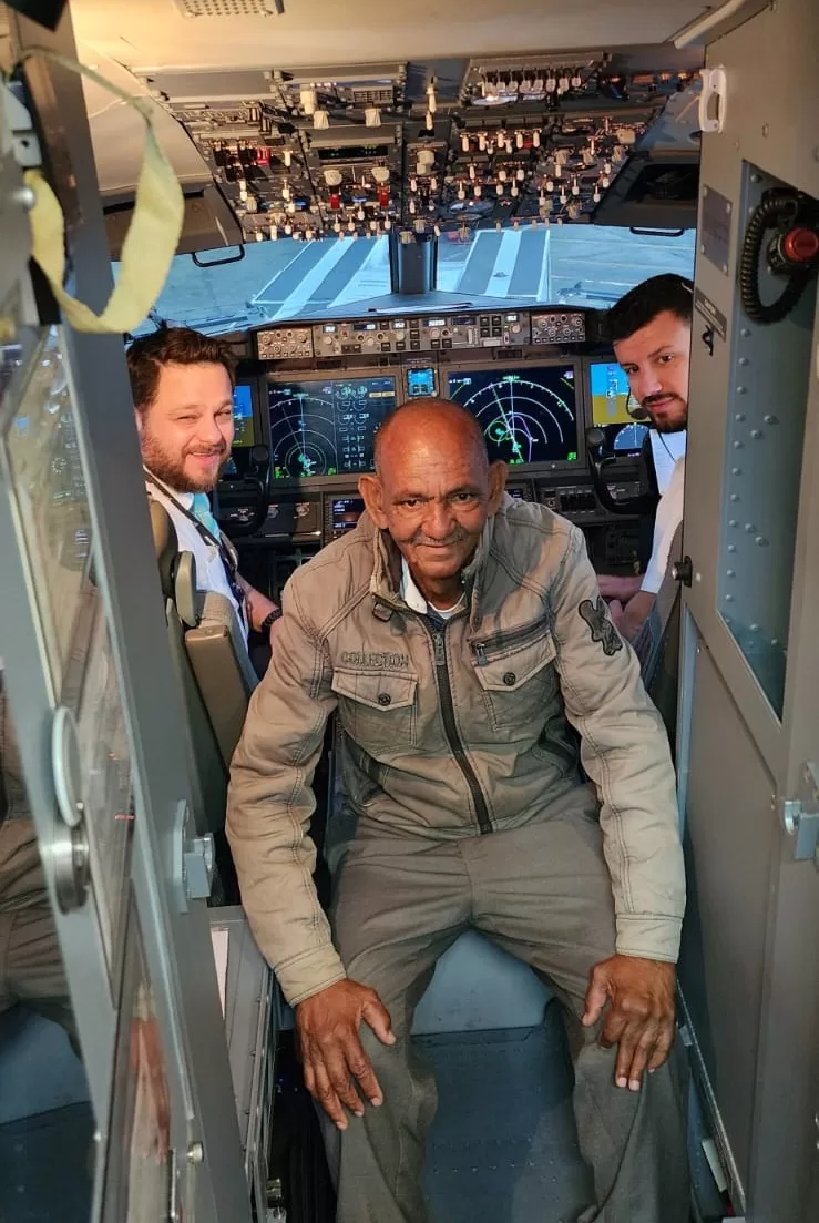Jesus Nuñez saliendo por primera vez del país hacia Bogotá