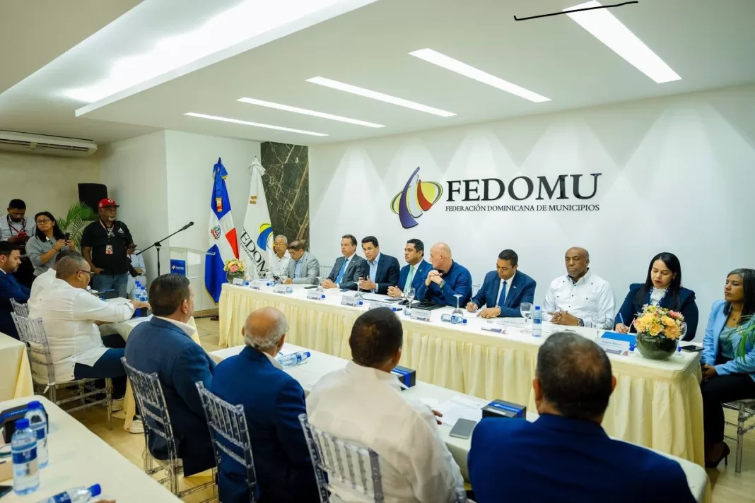presidente de la Federación Dominicana de Municipios (Fedomu) y alcalde de La Vega, Kelvin Cruz