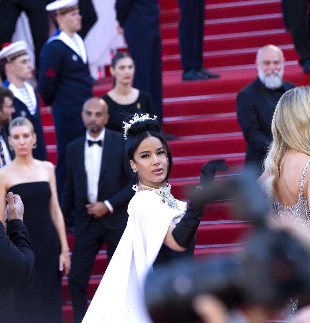 Massiel Taveras desfiló en el Festival de Cannes con diseño “El Cristo” de Gianina Azar