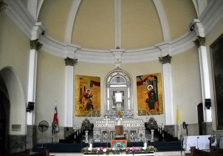Iglesia de la Altagracia en Santo Domingo Colonial.