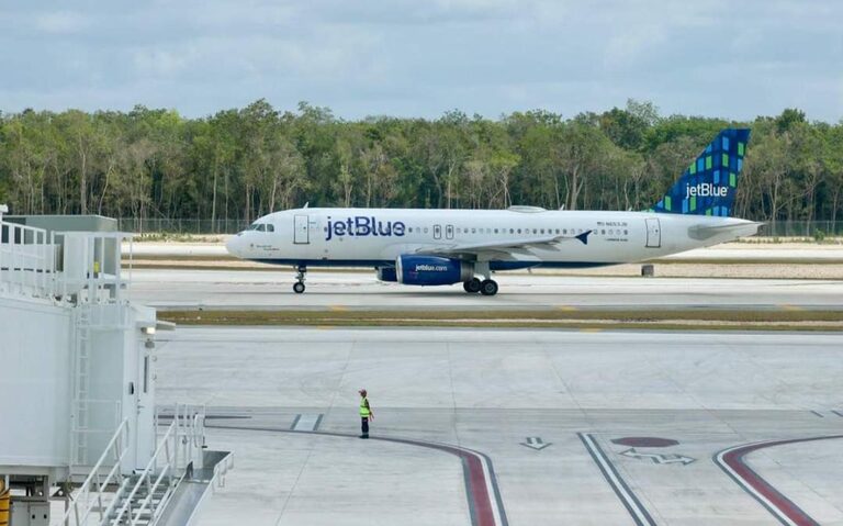 Jet Blue se convirtió en la quinta aerolínea ue ofrece vuelos entre Estados Unidos y el Aeropuerto Internacional de Tulum