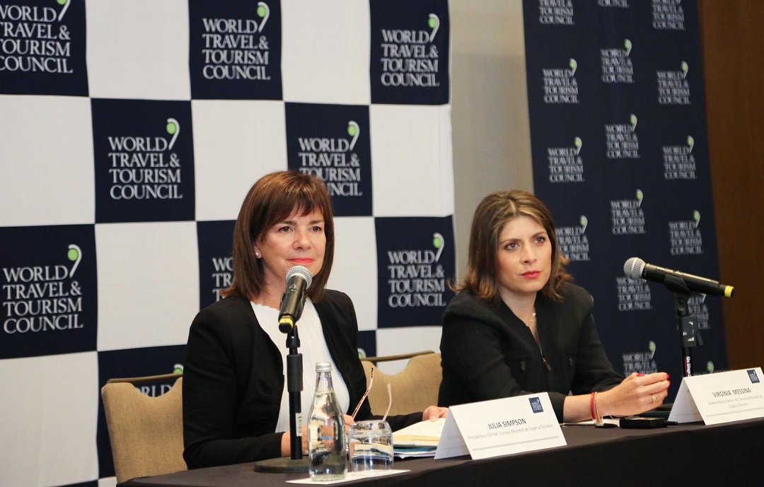 Julia Simpson, Presidenta y CEO del WTTC y Virginia Messina, VP Senior del WTTC