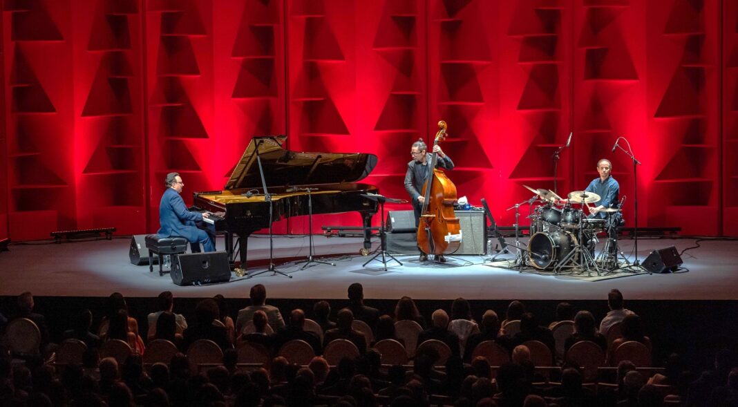 Michel Camilo ofreció su concierto “En Trío” a casa llena en el Teatro Nacional 2