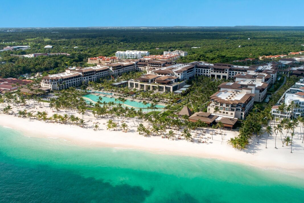 Los 4 Diamantes otorgados por la American Automobile Association (AAA), reconocen, por igual, la calidad, la limpieza y la hospitalidad de los tres conceptos que componen su portafolio: Resort, Sólo Adultos y Unique by Lopesan.
