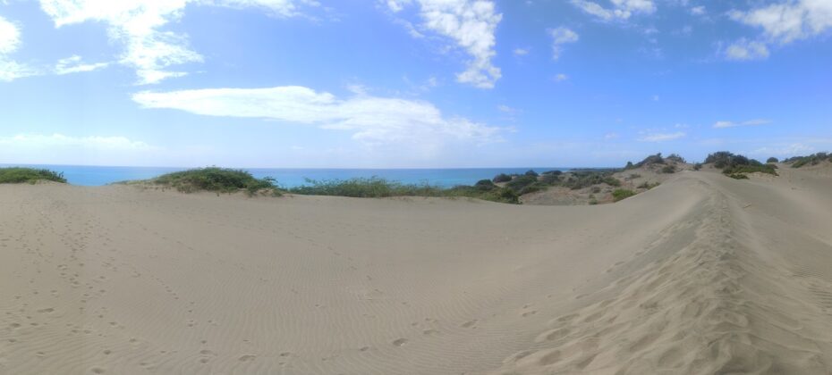 Monumento Natural Las Dunas de Caldera Baní