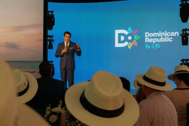 Acto en el que David Collado, ministro de Turismo presentaba El paraíso en el Caribe, la nueva campaña de promoción de turismo de República Dominicana 2