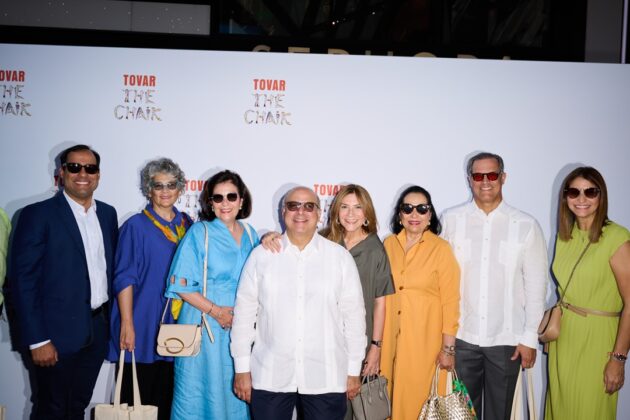 Samuel Catrain, Lidia León, María Amalia León, Héctor José Rizek, Carolina Mejía de Garrigó, María Teresa Ruiz de Catrain, Juan Garrigó y María Elena Aguayo