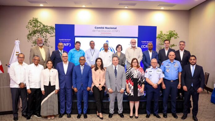 Atoridades aeronáuticas avanzan esfuerzos para optimizar flujo de pasajeros y transporte de mercancías Atoridades aeronáuticas avanzan esfuerzos para optimizar flujo de pasajeros y transporte de mercancías