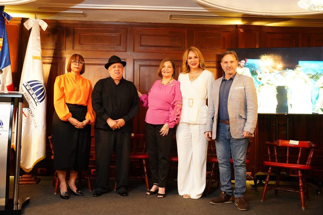 Santo Domingo, RD.- El Ministerio de Cultura anunció hoy la celebración del Festival Nacional de Teatro (FENATE) 2024, el cual se desarrollará del 20 al 30 de octubre bajo el lema “El teatro es para todos”, y estará dedicado a la destacada luminotécnica y productora escénica Lillyanna Díaz.