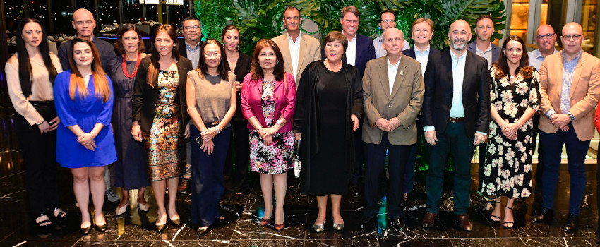 En Heredia, Costa Rica particpantes de la 19a Reunión del Comité de Turismo y Sostenibilidad (CTS) de ONU Turismo