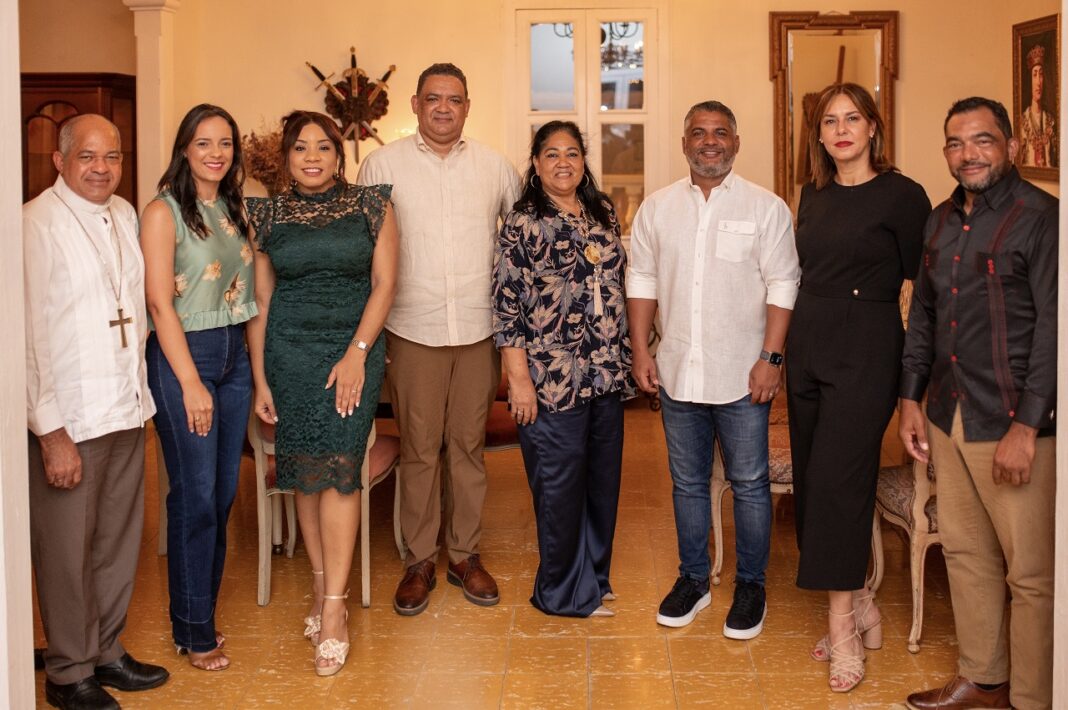 El equipo que trabaja en la organizacion del primer festival gastronómico de Puerto Plata.