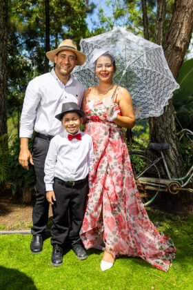 Julio Melo, Mattew Melo y Kiara de Melo