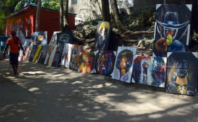 Estado de arrabalización que muestra la playa de Sosúa.