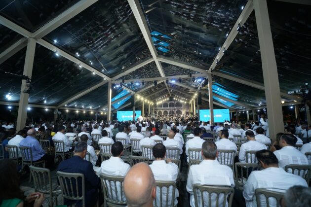 Al evento asistieron más de 500 clientes del Banco Popular y personalidades destacadas del ámbito cultural y empresarial del país.