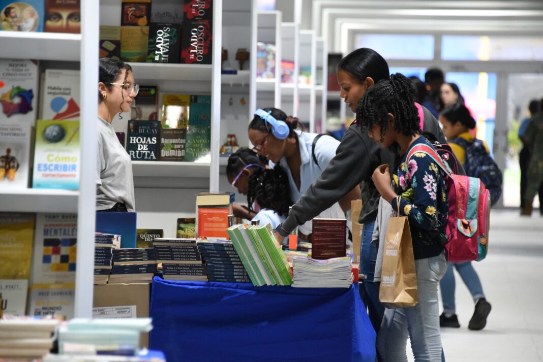 Día a día, la programación de la Feria Internacional del Libro Santo Domingo 2024