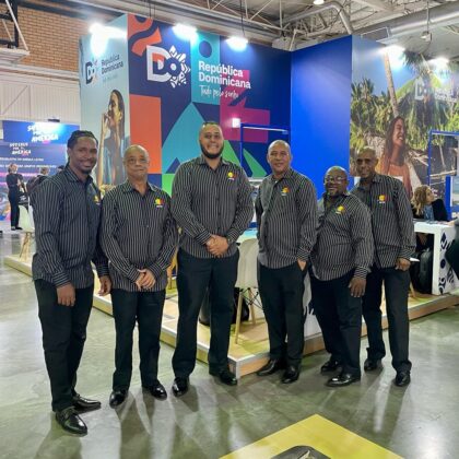Integrantes del equipo del Ministerio de Turismo participante en Festuris 2024 en Gramado
