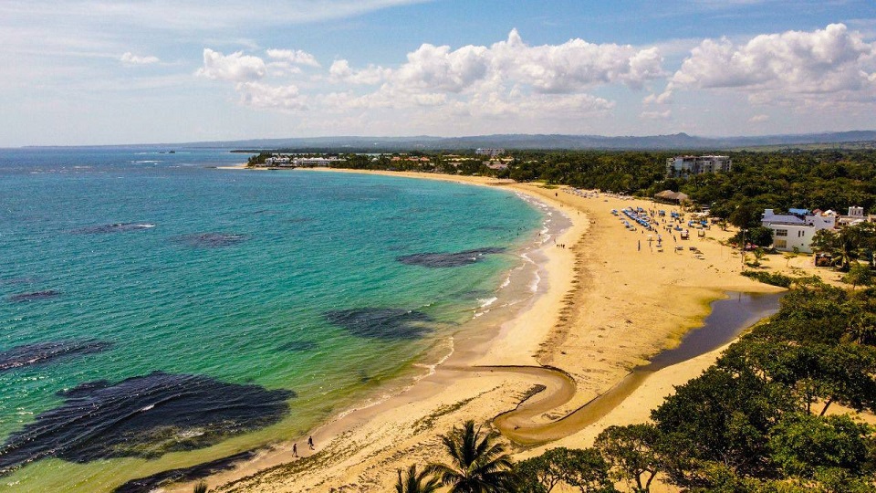 Vista de la playa de Sosúa en Puerto Plata