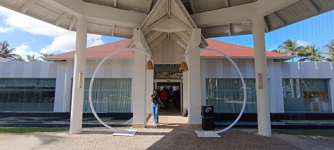 La tecnología de vanguardia fusionada con espacios diseñados para inspirar la creatividad y fomentar el trabajo en equipo en el centro de convenciones del Complejo Grand Palladium Hotels & Resorts en Punta Cana.