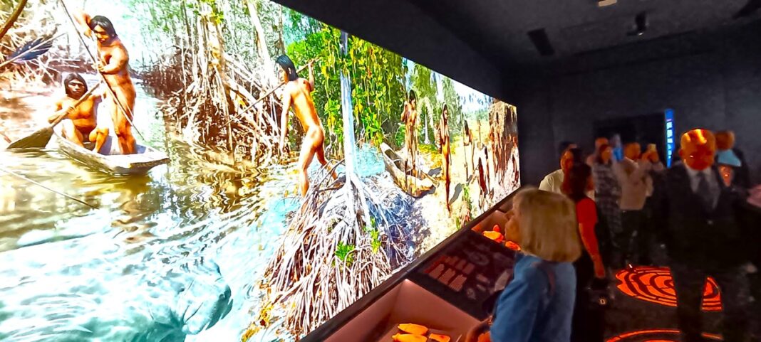 Se expone aquí la herencia taína mediante modernos y didácticos recursos museográficos que propician la cita nuestro el origen étnico